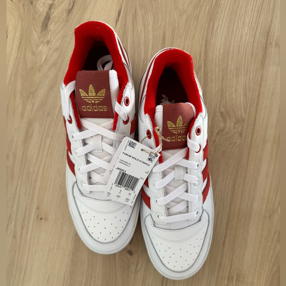 Adidas Women's White and Red Sneakers - Picture 2 of 9